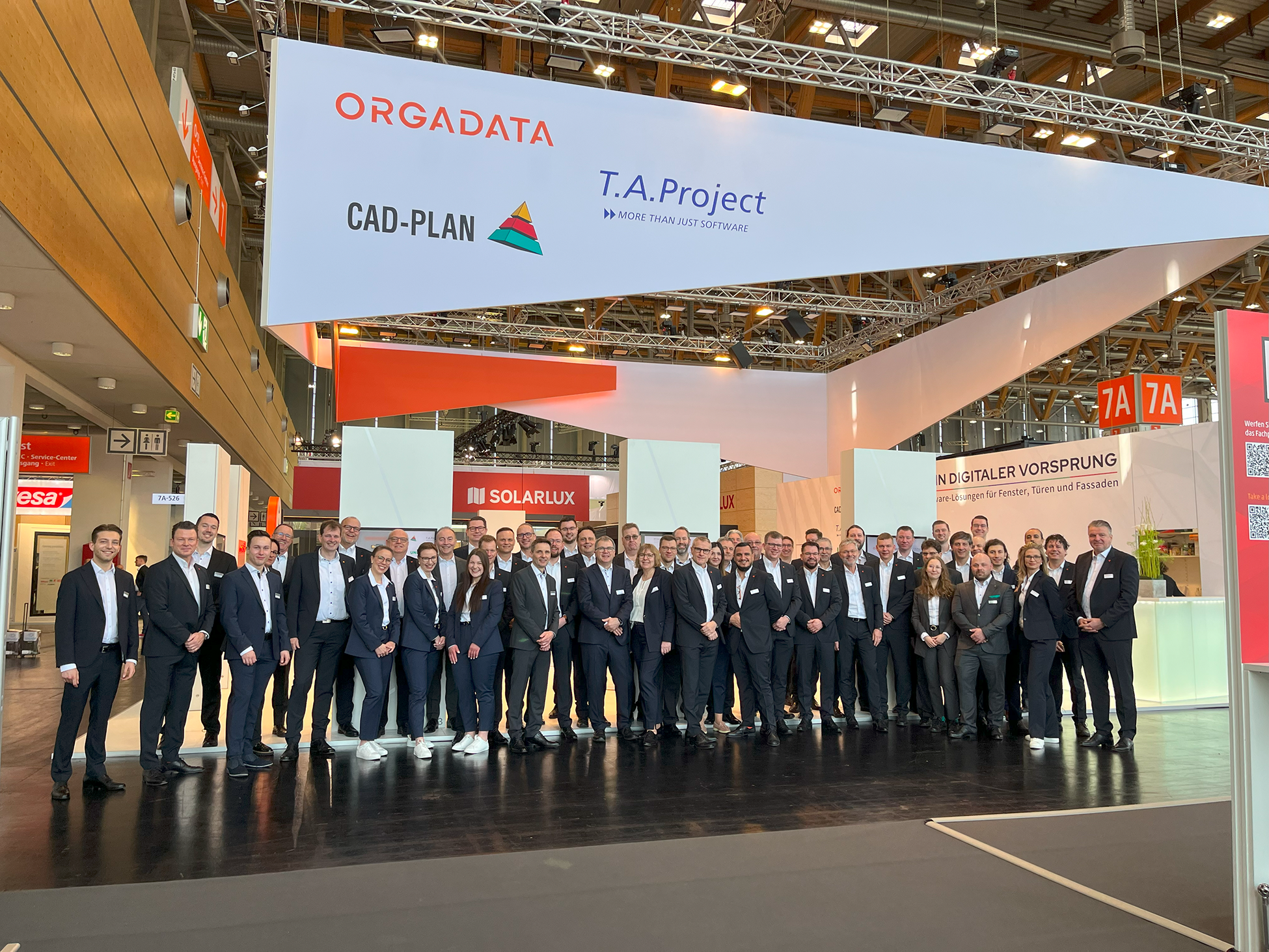 Team auf dem Gemeinschaftsstand Orgadata Fensterbau Frontale 2024